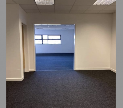 Office in Ebbw Vale - photo 2